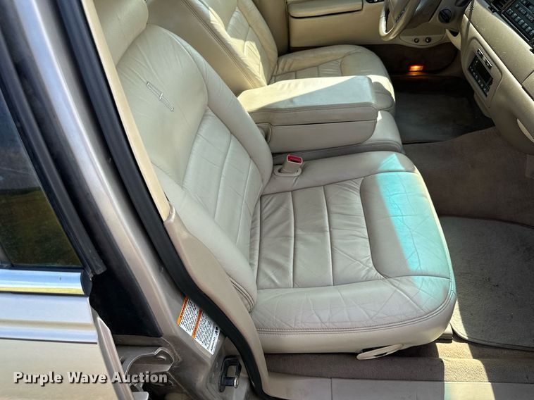 image for item AF9636 2000 Lincoln Town Car