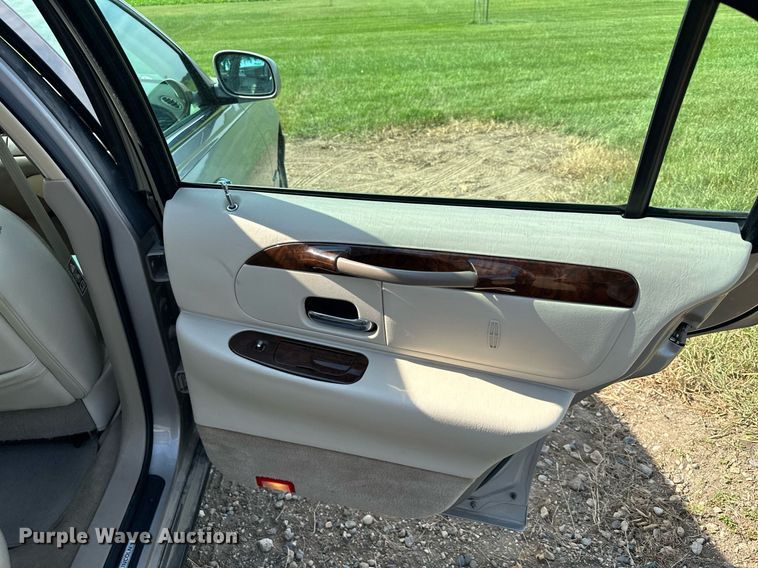 image for item AF9636 2000 Lincoln Town Car