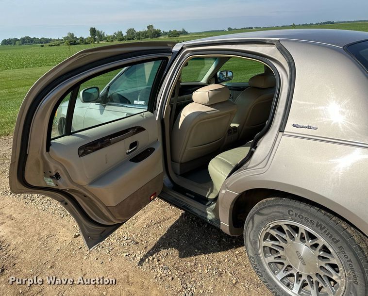 image for item AF9636 2000 Lincoln Town Car