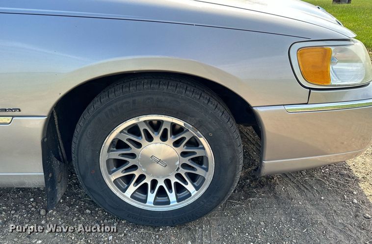 image for item AF9636 2000 Lincoln Town Car