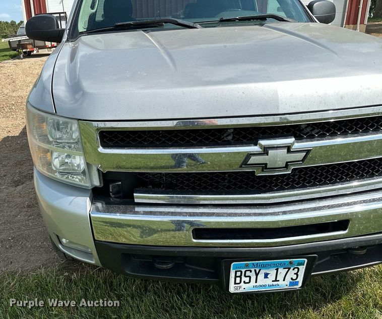 image for item AF9637 2011 Chevrolet Silverado 1500  Ext. Cab pickup truck