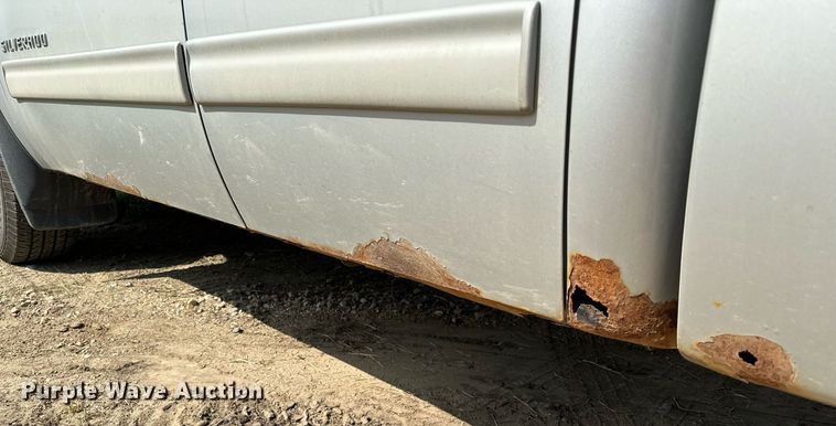 image for item AF9637 2011 Chevrolet Silverado 1500  Ext. Cab pickup truck