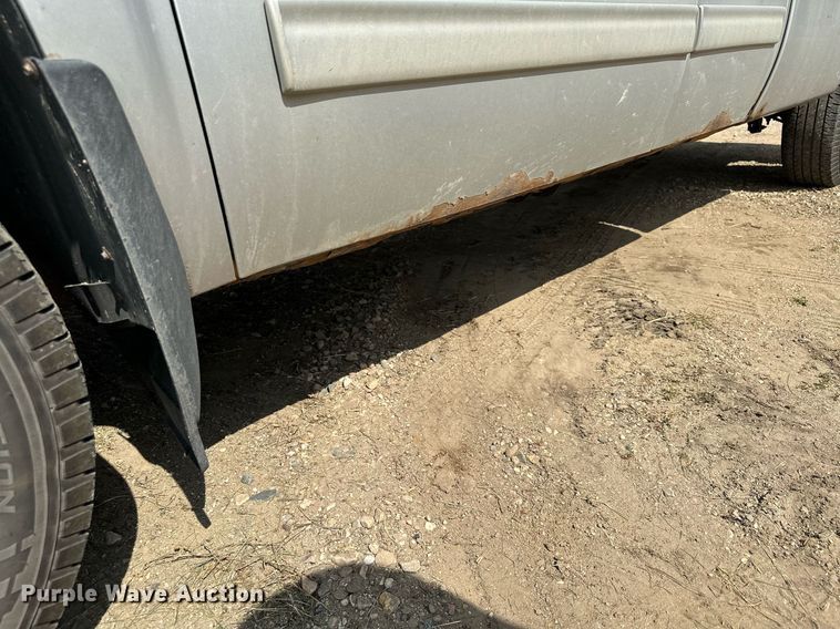 image for item AF9637 2011 Chevrolet Silverado 1500  Ext. Cab pickup truck