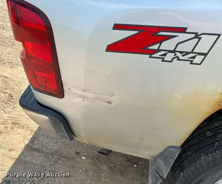 image for item AF9637 2011 Chevrolet Silverado 1500  Ext. Cab pickup truck