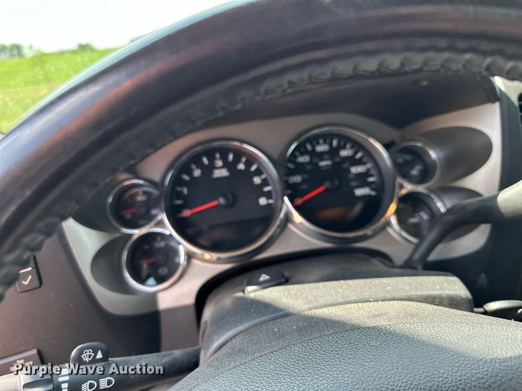 image for item AF9637 2011 Chevrolet Silverado 1500  Ext. Cab pickup truck