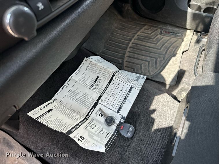 image for item AF9637 2011 Chevrolet Silverado 1500  Ext. Cab pickup truck