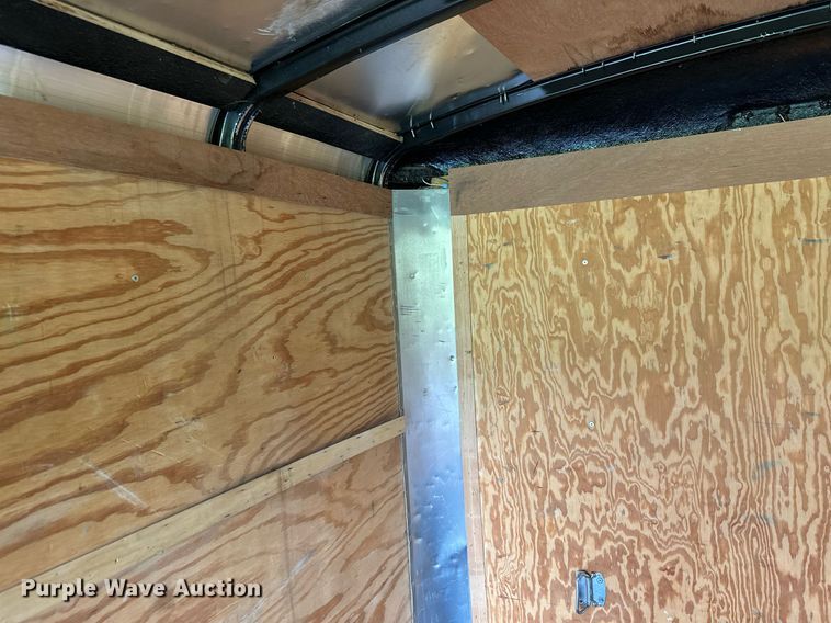 image for item AF9638 2005 Elk River  enclosed cargo trailer