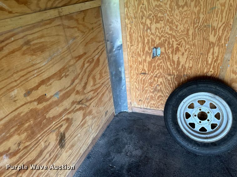 image for item AF9638 2005 Elk River  enclosed cargo trailer