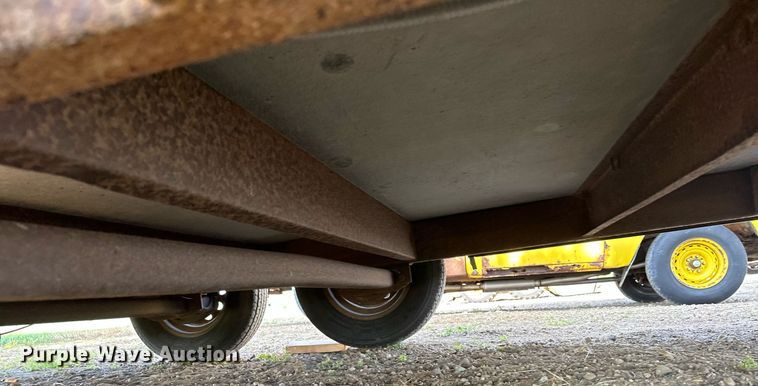 image for item AF9638 2005 Elk River  enclosed cargo trailer