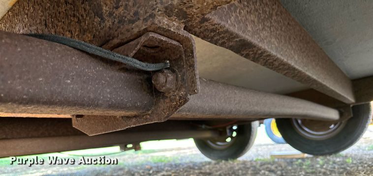 image for item AF9638 2005 Elk River  enclosed cargo trailer