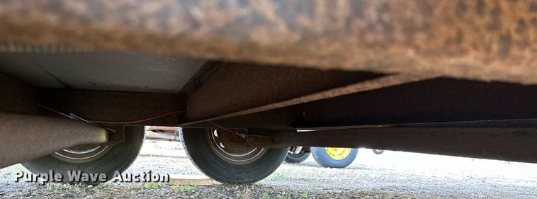 image for item AF9638 2005 Elk River  enclosed cargo trailer