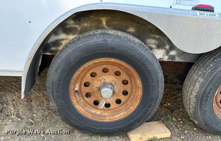 image for item AF9638 2005 Elk River  enclosed cargo trailer