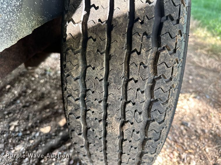 image for item AF9638 2005 Elk River  enclosed cargo trailer