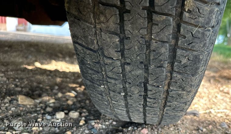 image for item AF9638 2005 Elk River  enclosed cargo trailer