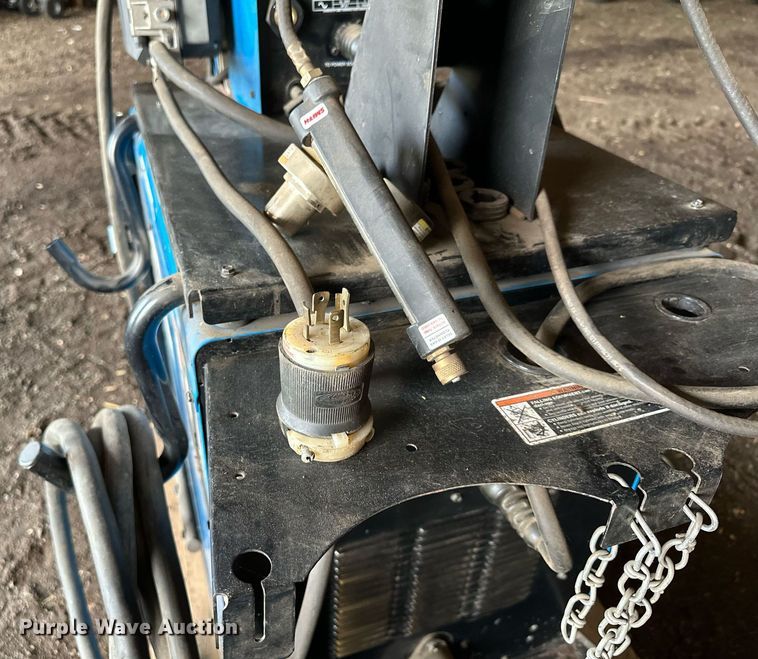 image for item AF9641 Miller PipeWorx 400  welder