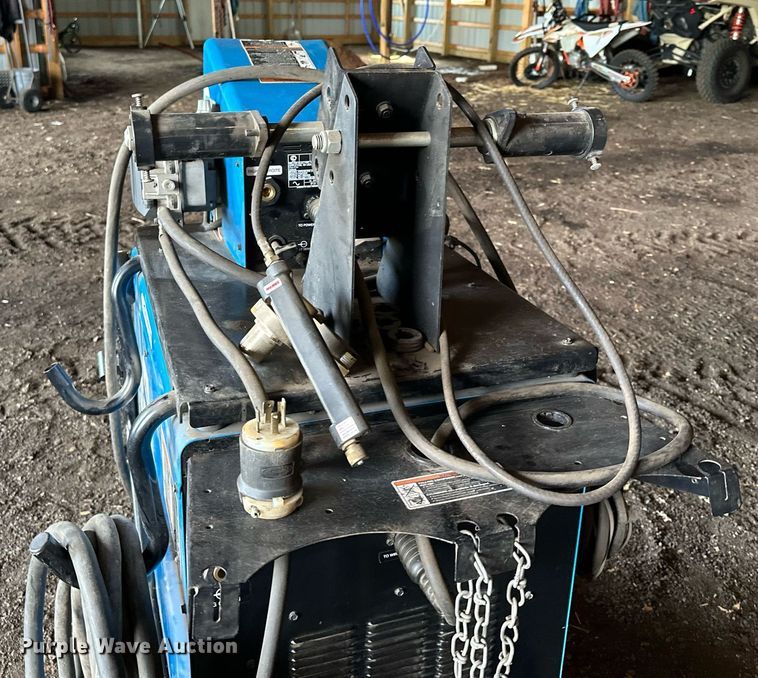 image for item AF9641 Miller PipeWorx 400  welder