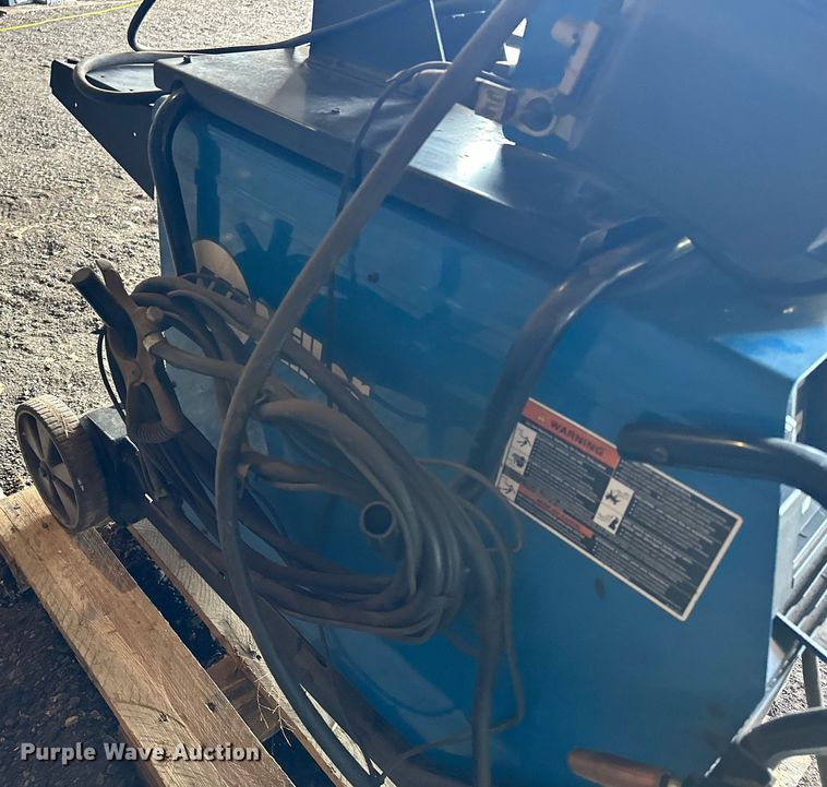 image for item AF9641 Miller PipeWorx 400  welder