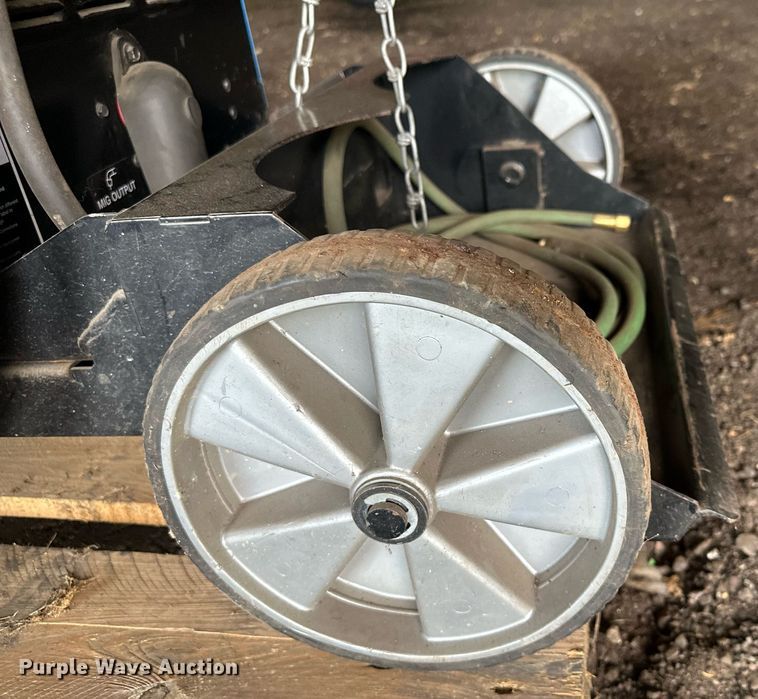 image for item AF9641 Miller PipeWorx 400  welder