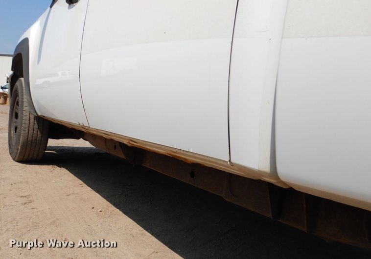 image for item AF9645 2014 Chevrolet 3500HD  Crew Cab pickup truck