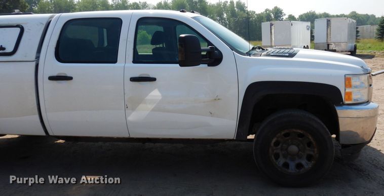 image for item AF9645 2014 Chevrolet 3500HD  Crew Cab pickup truck