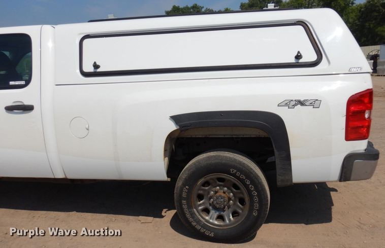 image for item AF9645 2014 Chevrolet 3500HD  Crew Cab pickup truck