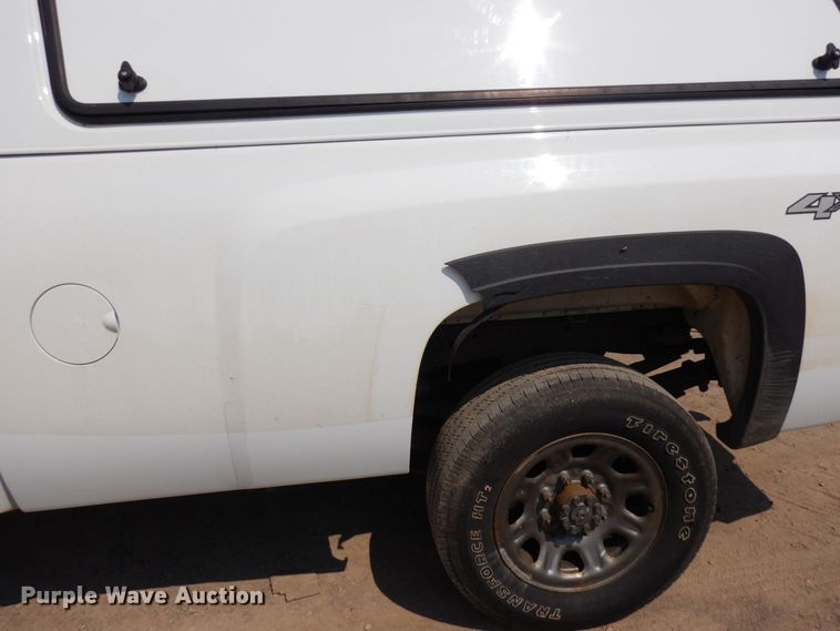 image for item AF9645 2014 Chevrolet 3500HD  Crew Cab pickup truck