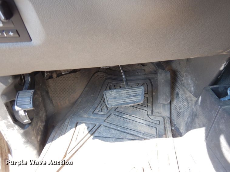 image for item AF9645 2014 Chevrolet 3500HD  Crew Cab pickup truck