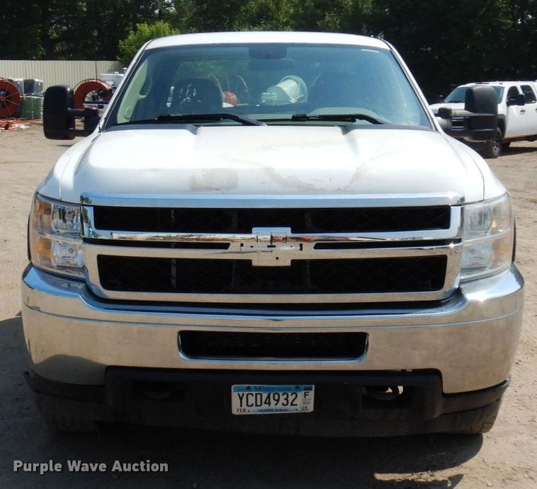 image for item AF9646 2013 Chevrolet 3500HD  Ext. Cab pickup truck