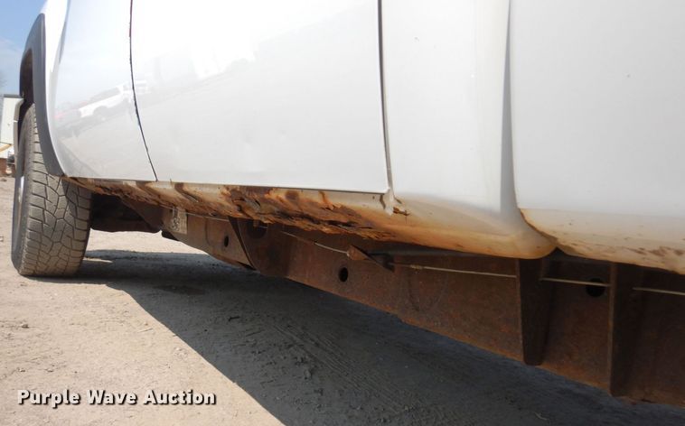 image for item AF9646 2013 Chevrolet 3500HD  Ext. Cab pickup truck