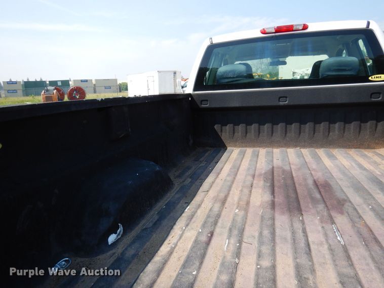 image for item AF9646 2013 Chevrolet 3500HD  Ext. Cab pickup truck