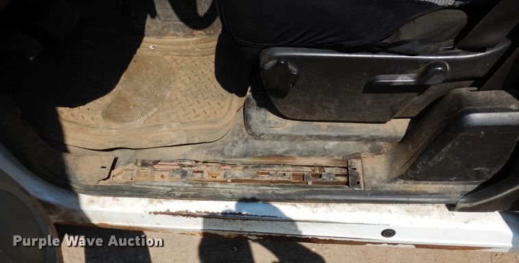 image for item AF9646 2013 Chevrolet 3500HD  Ext. Cab pickup truck