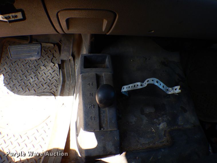 image for item AF9646 2013 Chevrolet 3500HD  Ext. Cab pickup truck