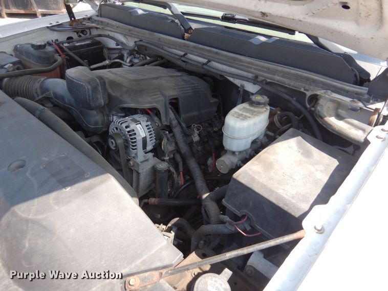 image for item AF9646 2013 Chevrolet 3500HD  Ext. Cab pickup truck