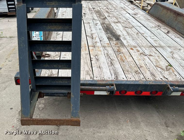 image for item AF9648 2011 Load Trail  equipment trailer