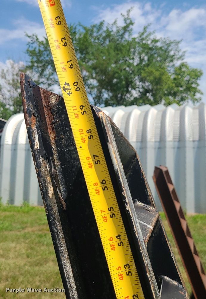 image for item BR9785 2005 Millertime Mfg  equipment trailer