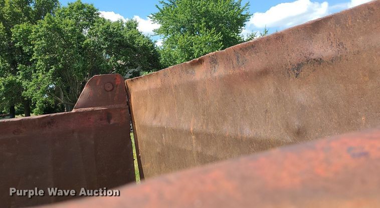 image for item BR9786 1978 Ford  dump truck