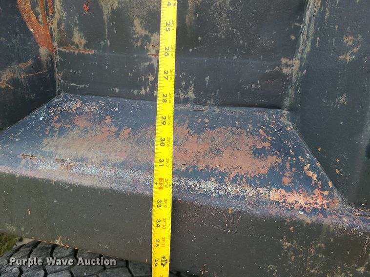 image for item BR9786 1978 Ford  dump truck