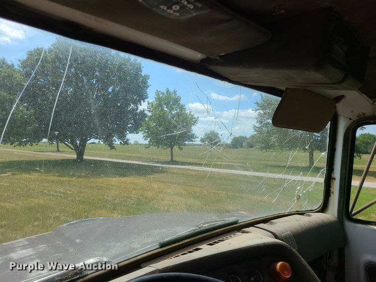 image for item BR9786 1978 Ford  dump truck