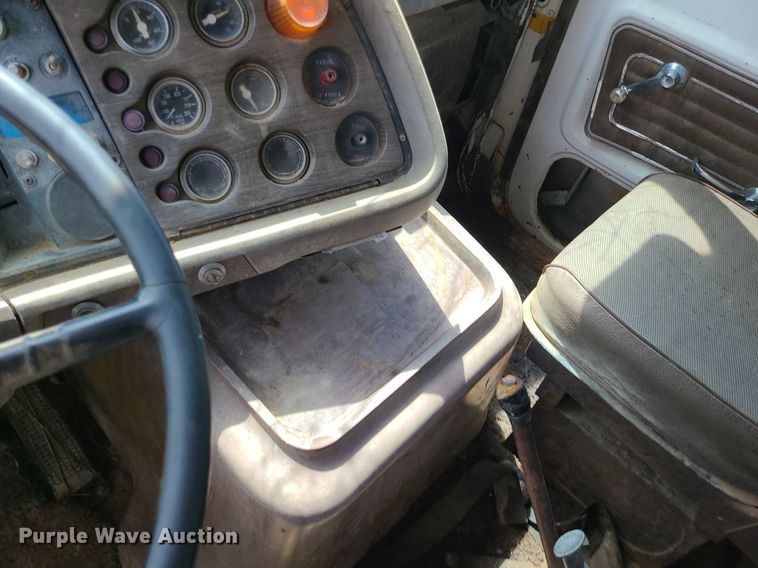 image for item BR9786 1978 Ford  dump truck