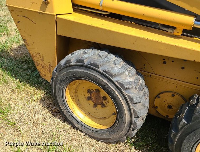 image for item BR9787 1998 Case 1840  skid steer loader