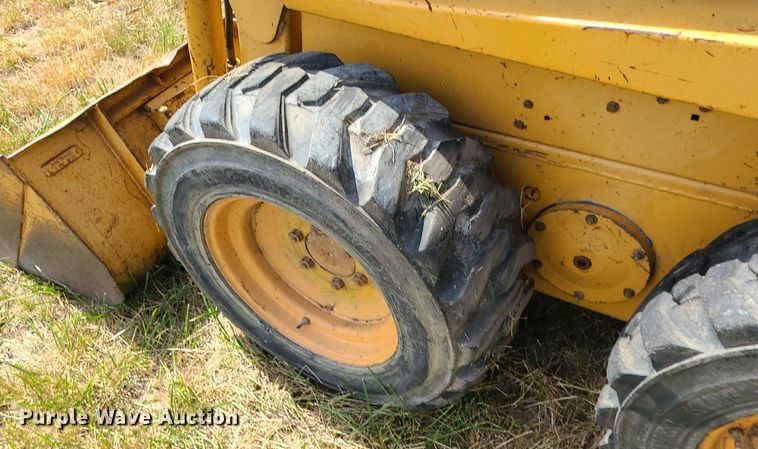 image for item BR9787 1998 Case 1840  skid steer loader