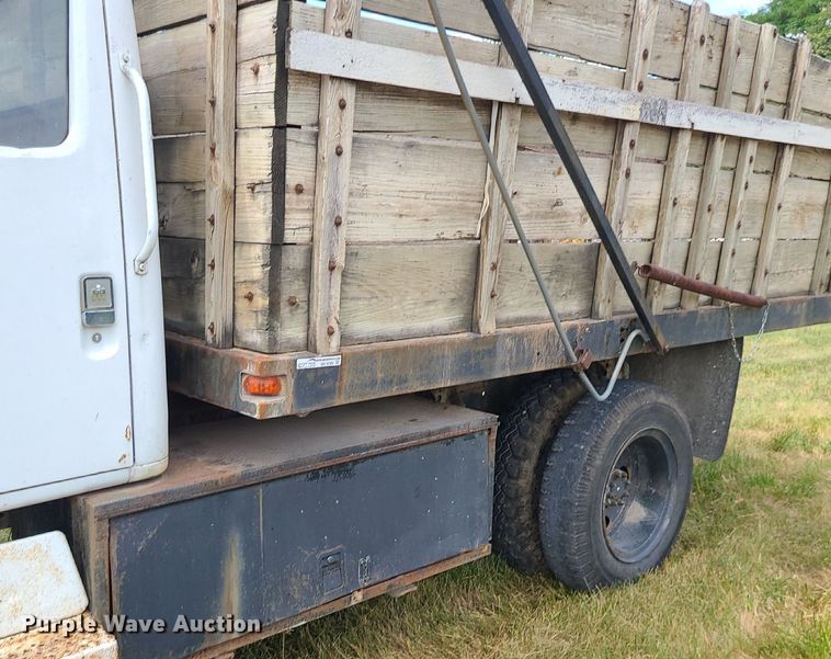 image for item BR9789 1982 International 1754  Crew Cab dump flatbed truck