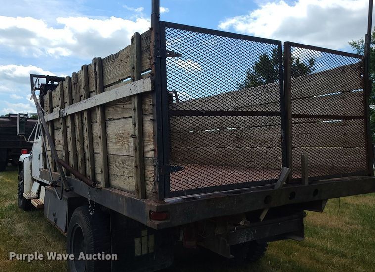 image for item BR9789 1982 International 1754  Crew Cab dump flatbed truck