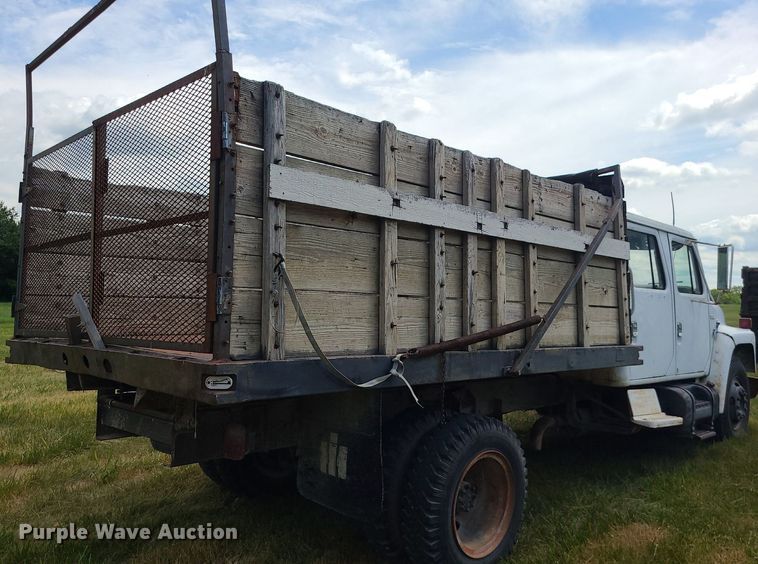 image for item BR9789 1982 International 1754  Crew Cab dump flatbed truck