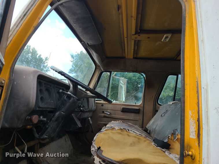 image for item BR9789 1982 International 1754  Crew Cab dump flatbed truck