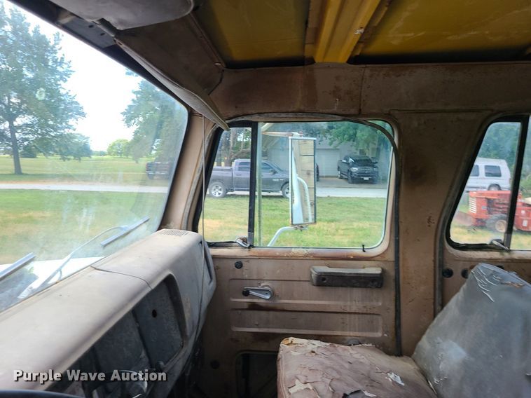 image for item BR9789 1982 International 1754  Crew Cab dump flatbed truck