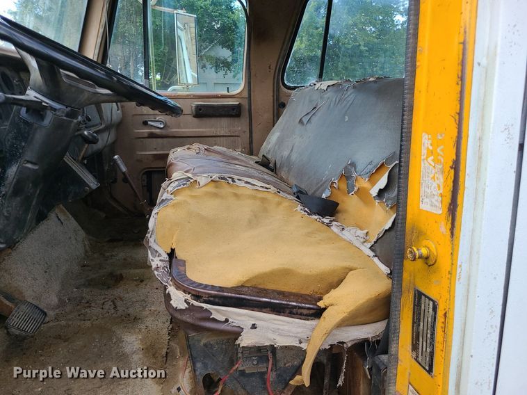 image for item BR9789 1982 International 1754  Crew Cab dump flatbed truck