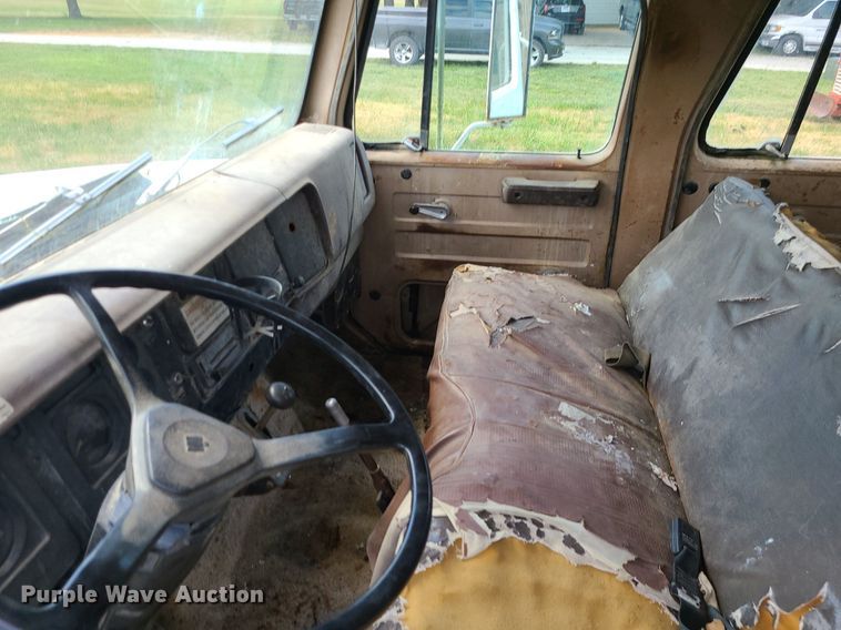 image for item BR9789 1982 International 1754  Crew Cab dump flatbed truck