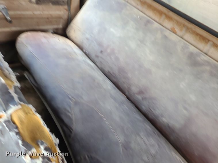 image for item BR9789 1982 International 1754  Crew Cab dump flatbed truck