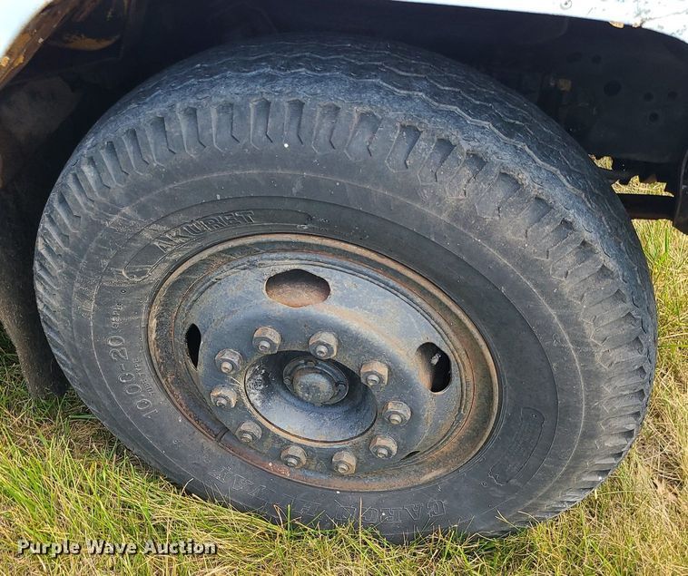 image for item BR9789 1982 International 1754  Crew Cab dump flatbed truck